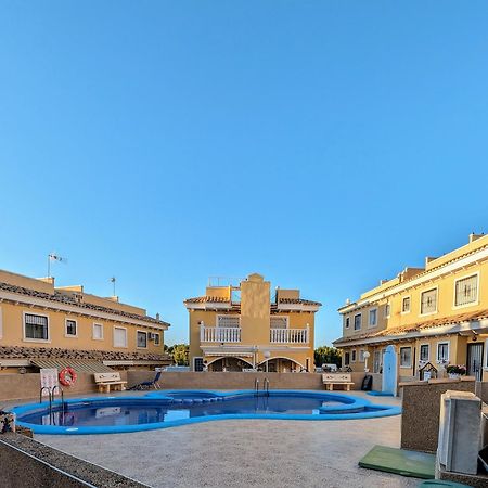 2 Bedroom Algorfa Townhouse With Pool Castillo de Montemar Exterior foto